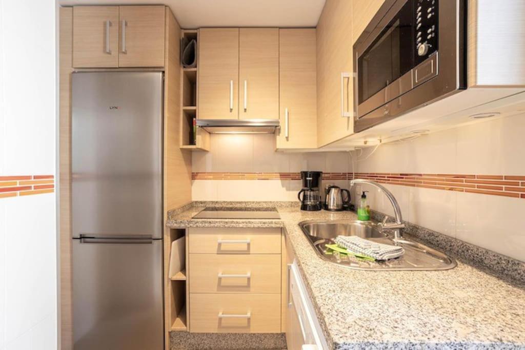 Appartement Penthouse With Amazing Sea Views And Parking *