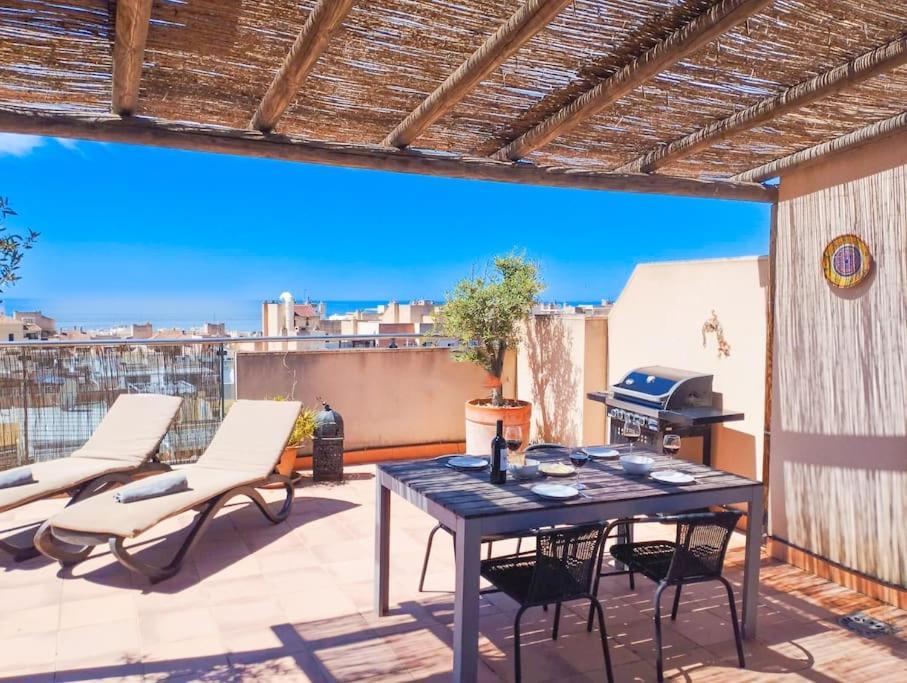 Penthouse With Amazing Sea Views And Parking Appartement Nerja